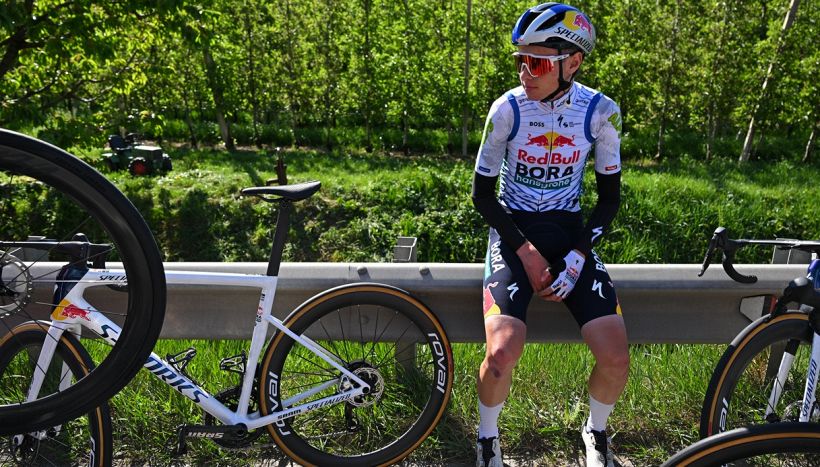 Lorenzo Finn in ospedale, brutta caduta al Tour of the Alps: le condizioni e gli altri 5 costretti al ritiro