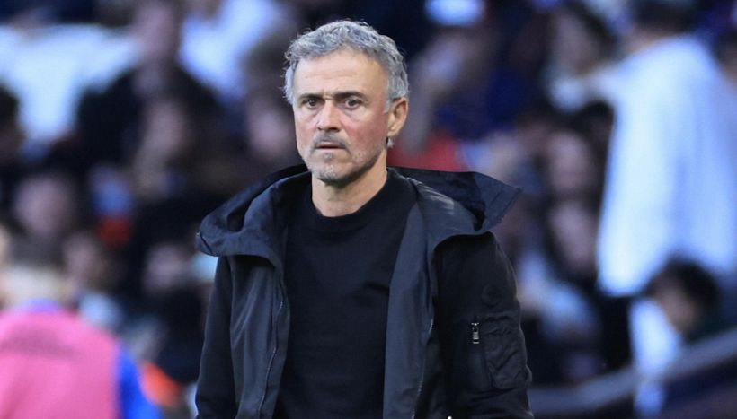 PSG, Luis Enrique perde la pazienza su Chevalier e Mondiali: alta tensione in sala stampa