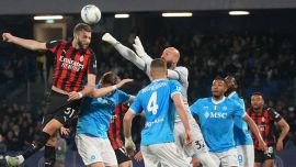 Napoli-Milan, moviola: Buongiorno rischia grosso, Politano gol e giallo, cosa ha fatto l’arbitro