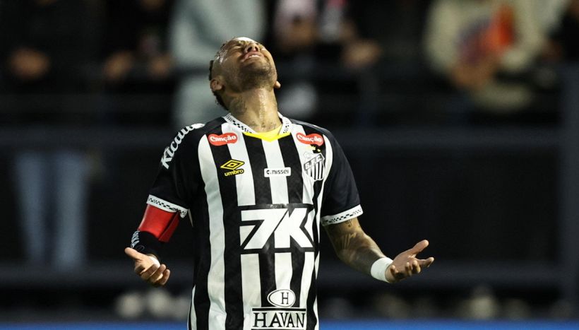 Neymar sotto accusa, Ancelotti riflette: possibile squalifica record per insulti all’arbitro, niente Mondiali