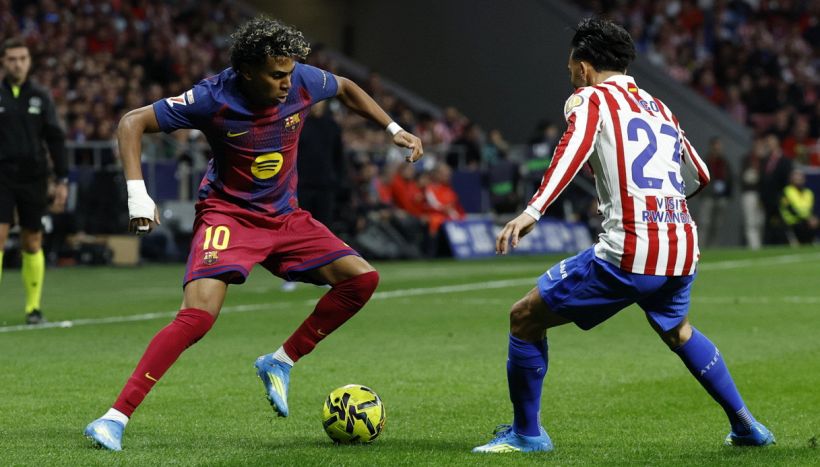 Follia Nico Gonzalez in Atletico Madrid-Barcellona: Lookman ignorato, rissa in campo e polemiche Var