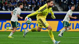 Donnarumma, spunta il terribile retroscena dietro la rapina a Parigi: lui sfoggia il nuovo tatuaggio, il web si scatena