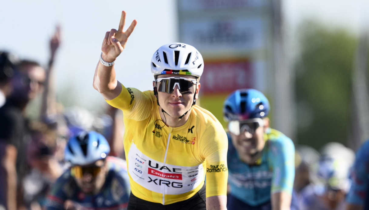 https://wips.plug.it/cips/sport.virgilio.it/cms/2026/04/pogacar-2.jpg