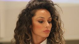 Armando Izzo e Raffaella Fico, l'amore finisce con una storia e rimuovendo le foto da Instagram
