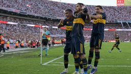 Il Boca batte il River Plate nel Superclasico delle polemiche, Paredes segna il gol partita e fa un gestaccio ai tifosi di casa