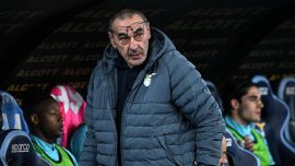 Lazio, Lotito rischia di perdere Sarri: Napoli, Fiorentina, Atalanta in pressing, quando si decide il futuro