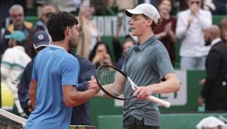 A Mouratoglou Sinner non ricorda Djokovic, ma un'altra leggenda del tennis: e Alcaraz scappa dai social