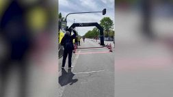 Atletica, Alex Schwazer vince la maratona di marcia con record italiano