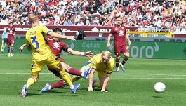 Torino-Verona, moviola: l’Hellas affonda, non basta l’aiuto del Var. Con D’Aversa è un altro Toro