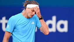 Zverev, non bastava l'incubo Sinner: il codice del suo telefonino finisce in tv, Sascha si sfoga su Diallo