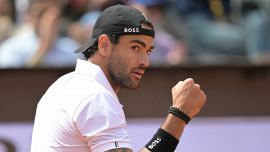 Berrettini come Sinner, penalizzato da Aurelie Tourte: lite Matteo-giudice di sedia, poi il ko contro Popyrin