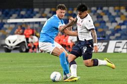 Pagelle Napoli-Bologna 2-3: Bernardeschi inventa, Rowe mette il sigillo, Conte rimanda l'approdo in Champions