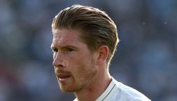 Napoli, il futuro di De Bruyne dipende dall’allenatore: Maresca è la scelta giusta, non la minestra Sarri