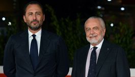 Bari in C, De Laurentiis cacciato dal sindaco Leccese: "Vendi o non ti do lo stadio e non ti faccio iscrivere"
