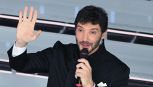 Stefano De Martino porta il Savoia ad Affari Tuoi: l’omaggio scatena i tifosi. Ed Emanuele Filiberto punta la B