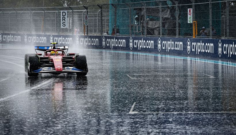 F1 Miami, il pericolo pioggia minaccia la gara: perché si guarda ai fulmini, cos'è il Seek Cover Protocol e cosa può succedere