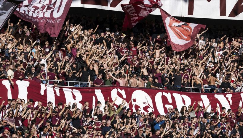 Torino-Juventus, derby ad alta tensione: vietate maglie bianconere, la replica di Madama, polemica sul web