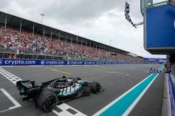 GP di Miami: Antonelli tripletta da sogno, Norris e Piastri a podio. Incubo Leclerc, penalizzato