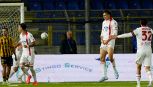 Juve Stabia-Monza, moviola: una macchia sul gol del 2-2, il gesto di Delli Carri, che polemiche
