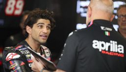 Aprilia, domenica nervosa a Barcellona: cadute, liti e Martin va quasi alle mani. Bezzecchi: "Ottenuto il massimo nella sofferenza"