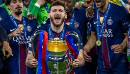 Psg, Kvaratskhelia re d'Europa ma c'è un giallo sul rigore: non poteva essere in campo