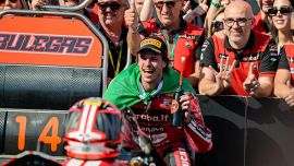Bulega come e più di Antonelli e Sinner: Dall'Igna premia la quarta tripletta in Ungheria, la MotoGP lo reclama