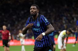 Lazio-Inter, le formazioni ufficiali: Thuram, Sucic, Patric, le scelte di Chivu e Sarri