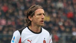 Milan, Modric altra tegola per Allegri ma Jashari non è un’opzione: lo svizzero e Leao messi da parte per un motivo