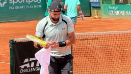 Berrettini triste e sconfitto: cede a Carabelli nel Challenger di Valencia. "La felicità non dipende dal ranking"