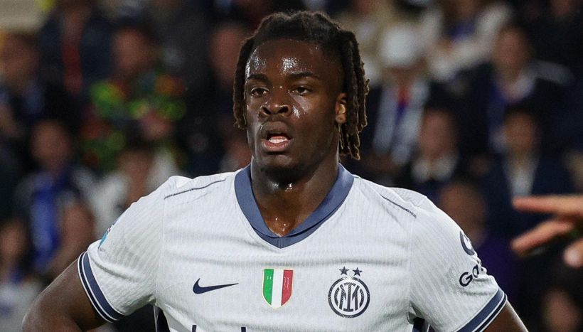 Inter, doppio schiaffo: Bisseck e Carlos Augusto non rinnovano, Dumfries e i “vecchi” in bilico. Chivu aspetta tre regali