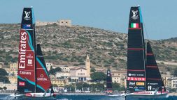 Burling-Tita, la coppia funziona: Luna Rossa mette pressione a Emirates Team New Zealand (che evita la premiazione...)