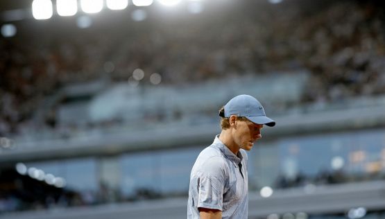 Sinner, altro che favorito dal Roland Garros: orario da incubo contro Cerundolo. Il precedente che preoccupa