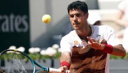 Polemica al Roland Garros, Vallejo condanna il pubblico e poi scade nel sessismo: “Meglio essere arbitrati da un uomo”