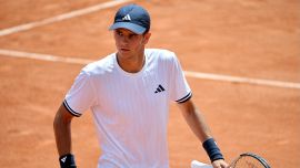 Jodar nella bufera al Roland Garros, il gesto controverso contro Michelsen: Rafa si arrabbia e spinge una raccattapalle?