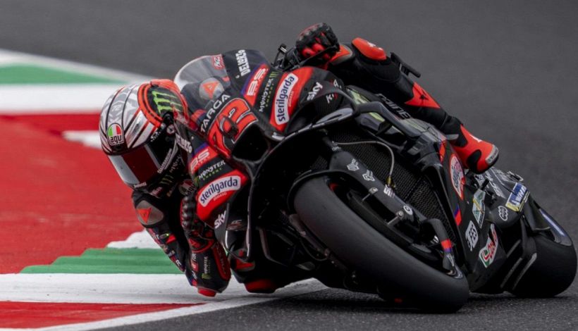 Gp Italia: Bezzecchi, pole da paura con record. Prima fila Aprilia, Ducati stracciata: delusione Diggia e Bagnaia