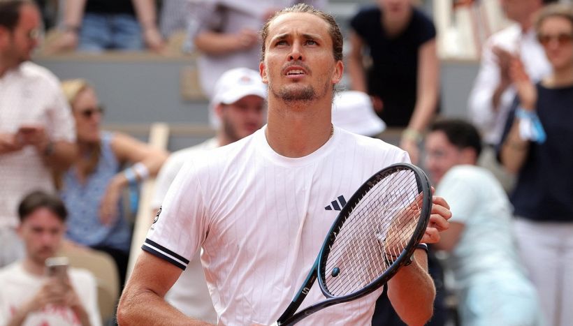 Roland Garros, Jodar: rimonta fortunata, gesto alla Darderi e nuove polemiche. Zverev batte De Jong ma avanza timoroso