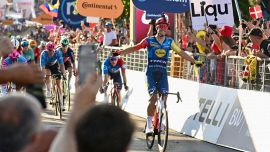 Giro d’Italia, Milan sfata il tabù e conquista Roma: Vingegaard realizza la Tripla Corona ed entra nella storia