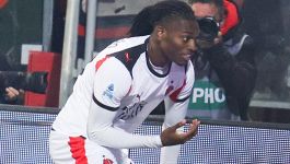 Milan, l’addio di Leao dopo 7 anni sull’altalena: "Voglio un altro campionato", la replica dei tifosi