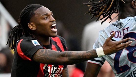Rafa Leao è davanti a una scelta obbligata, lasciare il Milan è l'unica opzione possibile