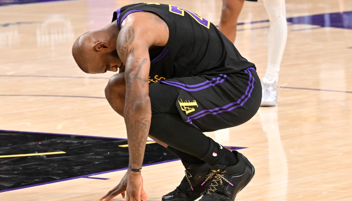 https://wips.plug.it/cips/sport.virgilio.it/cms/2026/05/lebron.jpg