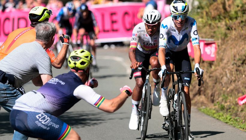 LIVE Giro d'Italia 2026 tappa 11 oggi Porcari-Chiavari in diretta, Narvaez la spunta su Mas, Ulissi 3°