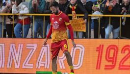 Pagelle Catanzaro-Palermo 3-0, top e flop: Iemmello ne fa due, brilla la stella di Liberali. Inzaghi al tappeto
