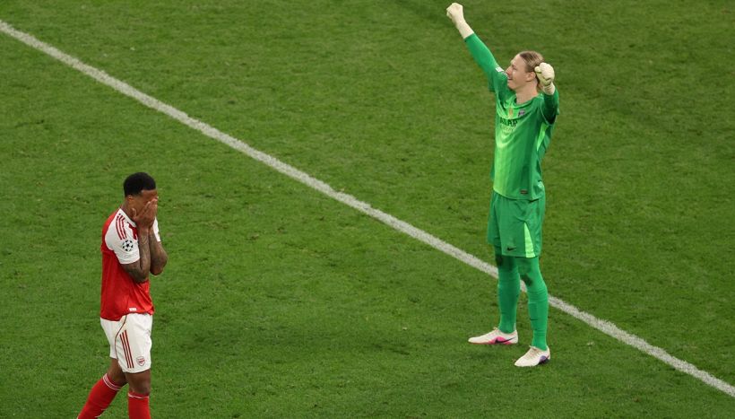 Champions al PSG, Donnarumma guarda Safonov il miracolato: regala gol ad Havertz e trionfa ai rigori senza pararne uno