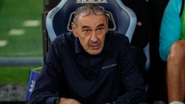 Lazio, da Sarri segnali di addio, nuove accuse al club. La gaffe di Costacurta