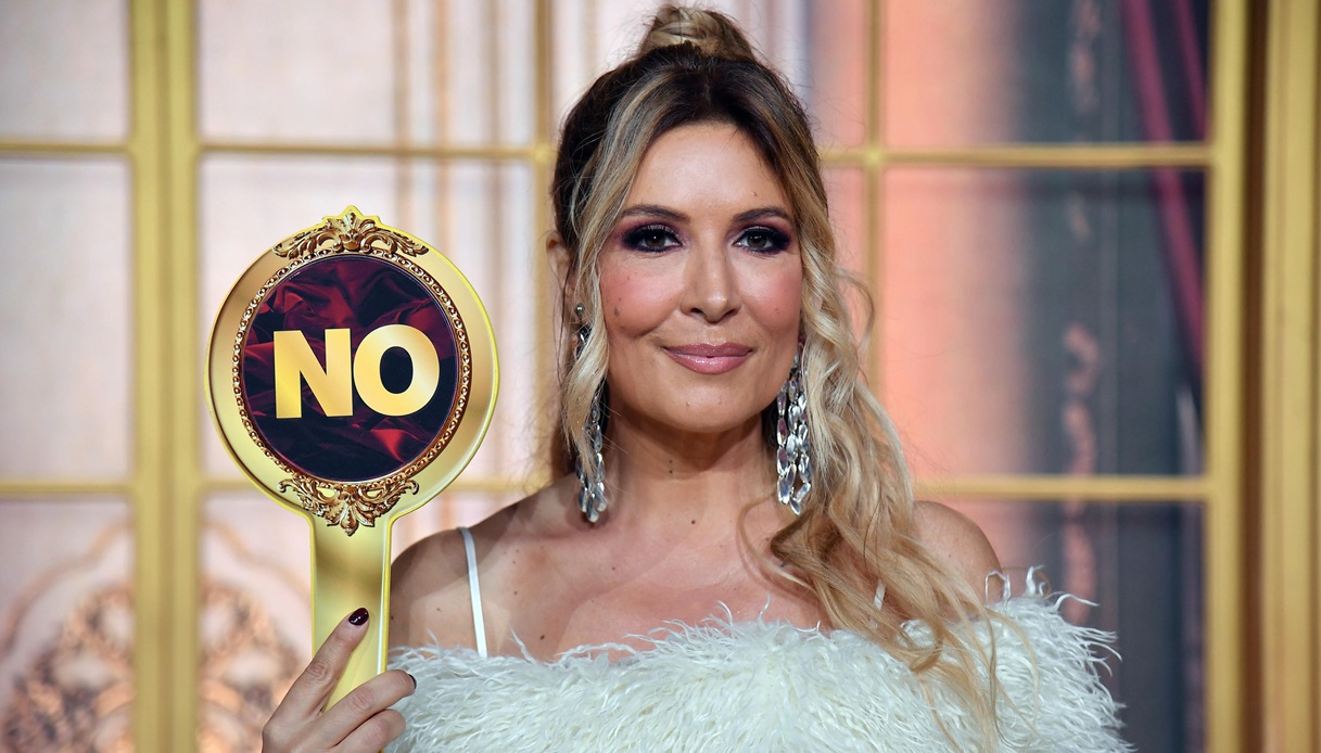 https://wips.plug.it/cips/sport.virgilio.it/cms/2026/05/selvaggia-lucarelli.jpg