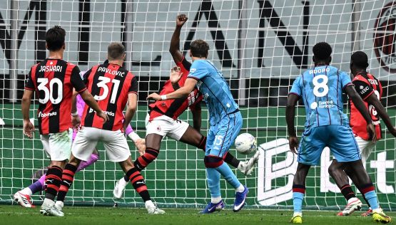 Milan-Cagliari 1-2 pagelle: Allegri è fuori dalla Champions, rabbia a San Siro, contestazione con fischi e striscioni