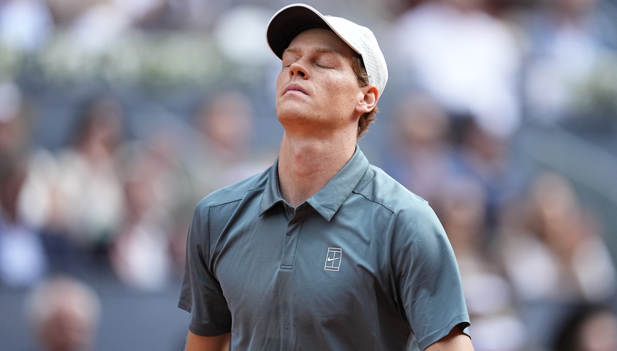 https://wips.plug.it/cips/sport.virgilio.it/cms/2026/05/sinner-2-1.jpg