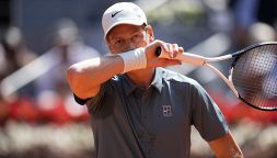 Sinner centra altri 2 record a Madrid, raggiunti Federer, Nadal e Djokovic: ma Jannik è in ansia per la finale