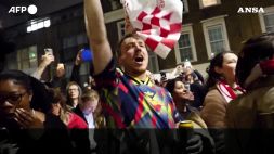 Arsenal campione dopo 22 anni, notte di festa a Londra