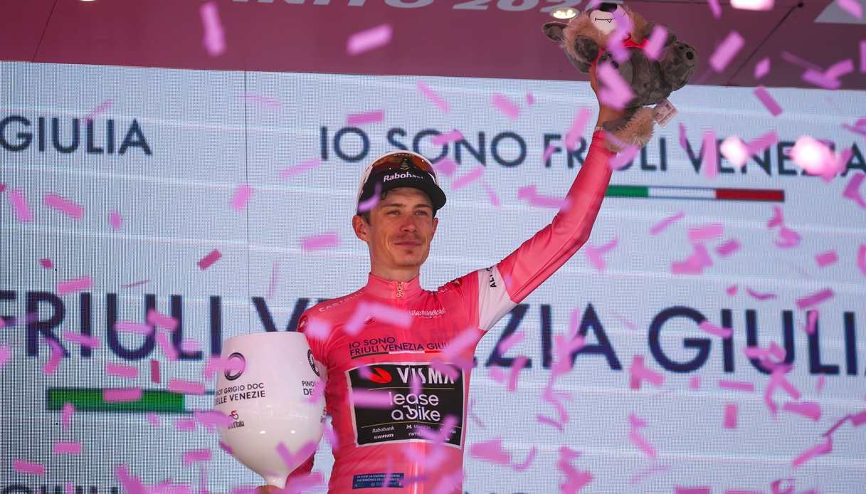 https://wips.plug.it/cips/sport.virgilio.it/cms/2026/05/vingegaard-5.jpg